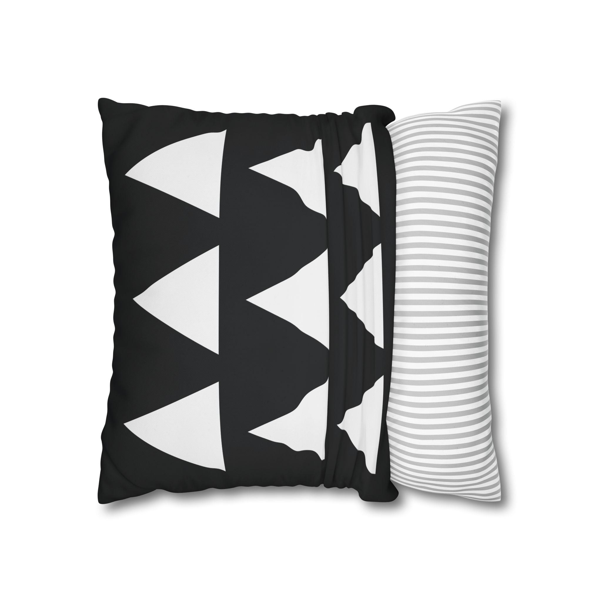 Geometric Triangle Pillowcase - Black & White