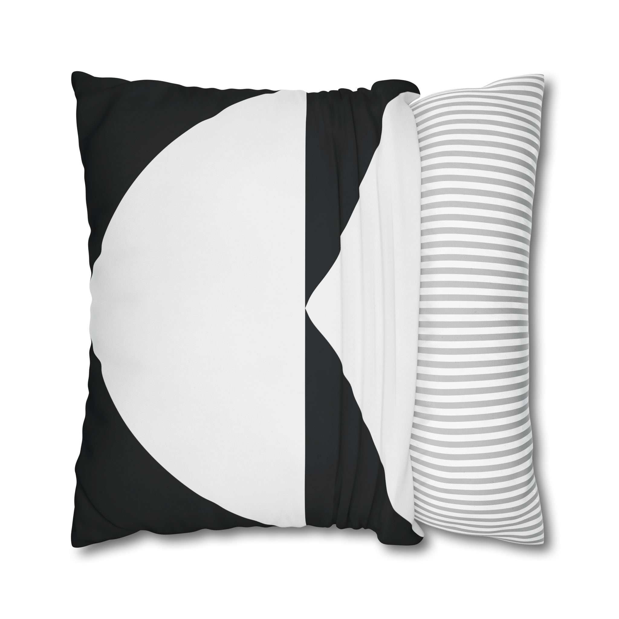 Geometric Black & White Triangle Pillowcase