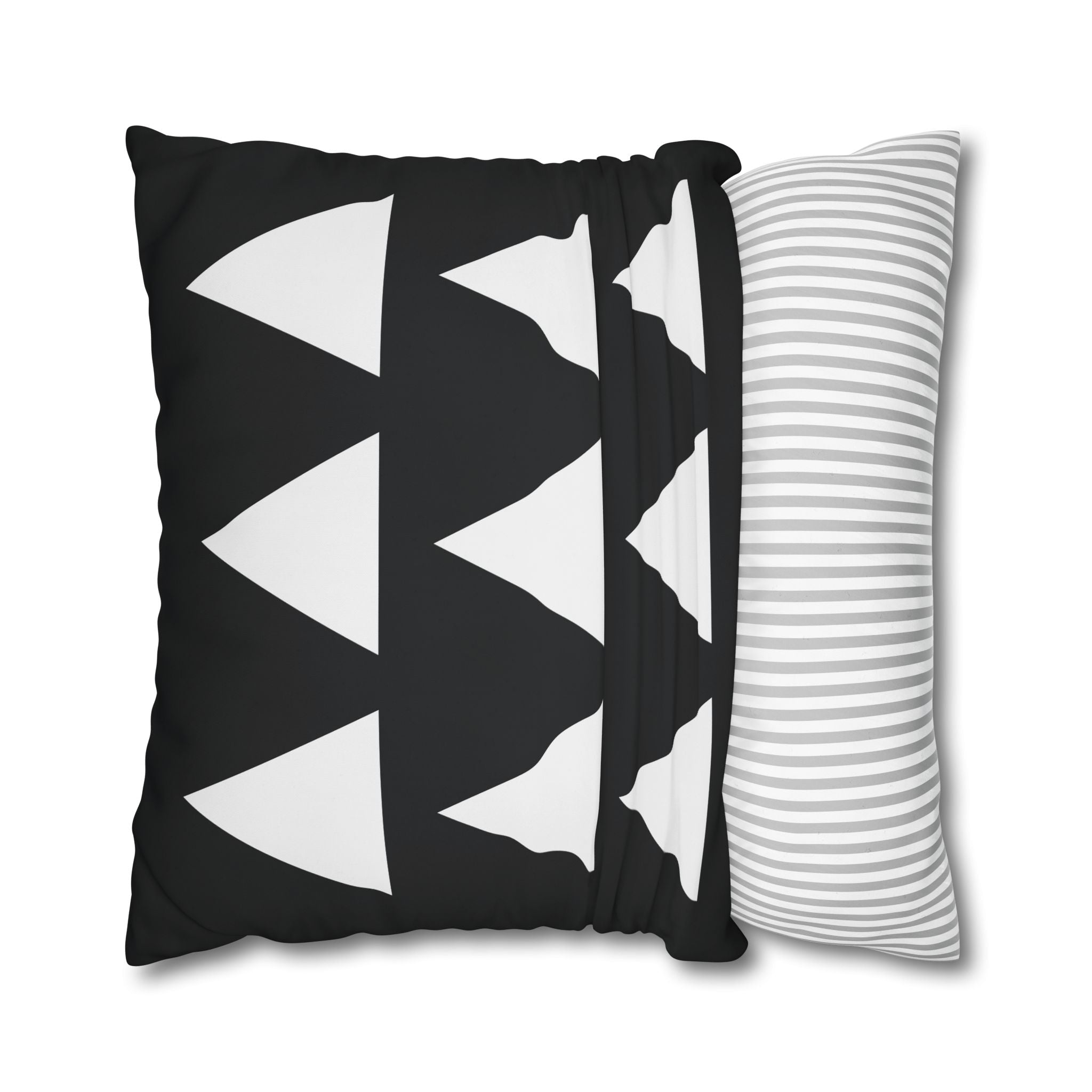 Geometric Triangle Pillowcase - Black & White