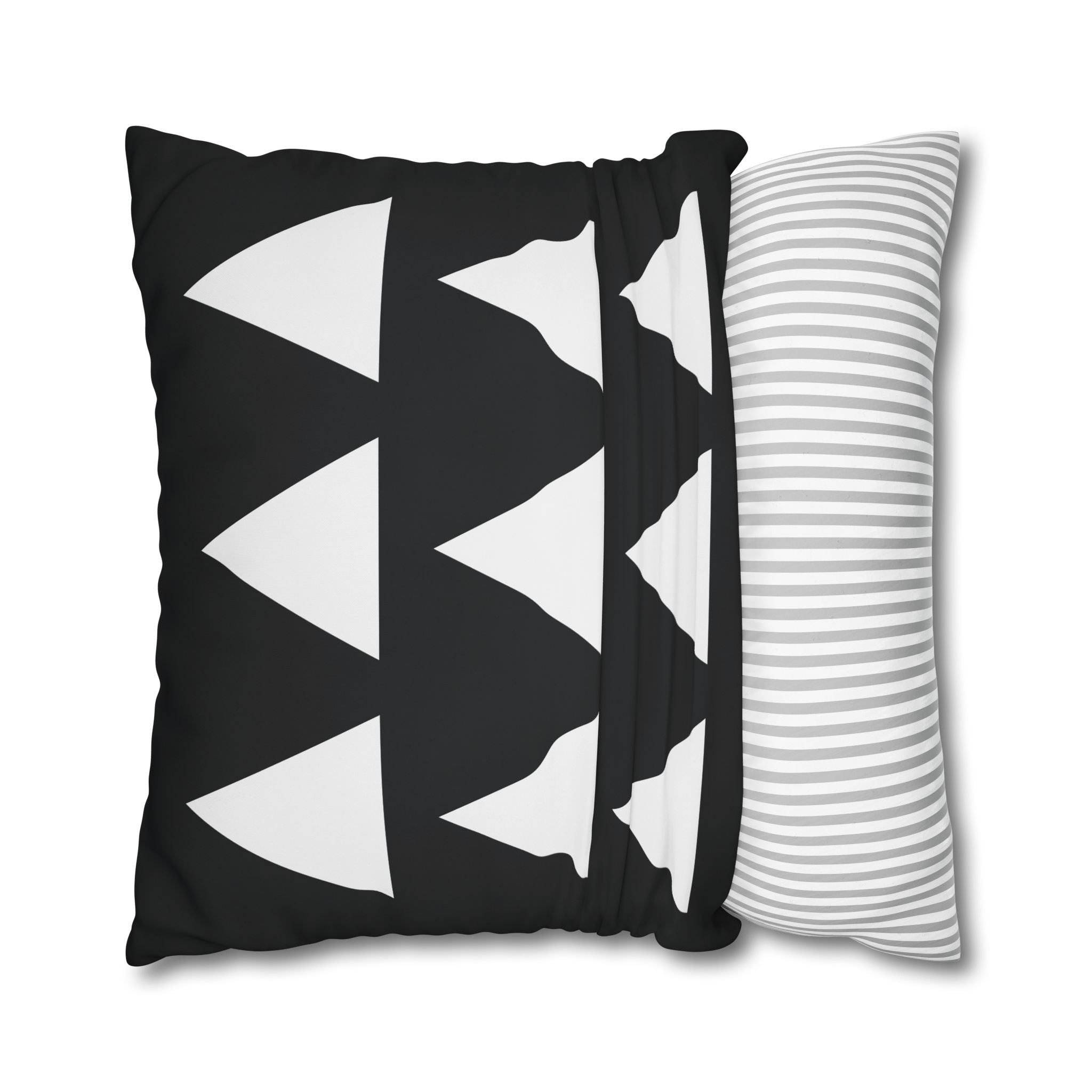 Geometric Triangle Pillowcase - Black & White