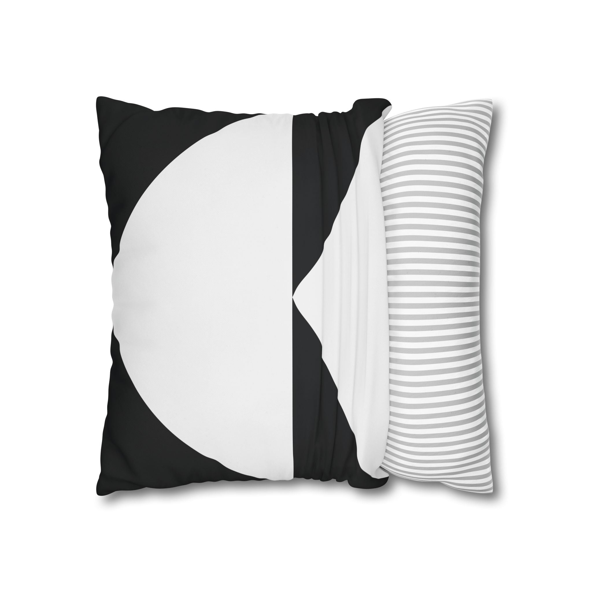 Geometric Black & White Triangle Pillowcase